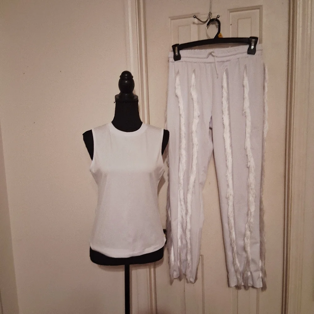 Elegant White Women's Fringe Pants & Top Set - Picture 4 of 6